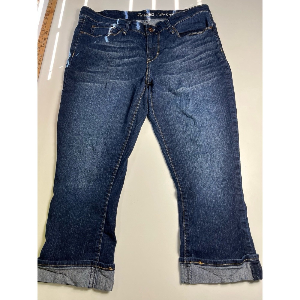 Signature by Levi Strauss & Co Modern Capri Jeans Dark Wash Cuffed Size 12 W31
